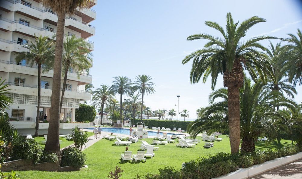 Hotel Apartamentos Bajondillo ตอร์เรโมลิโนส ภายนอก รูปภาพ
