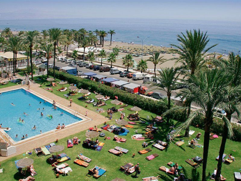 Hotel Apartamentos Bajondillo ตอร์เรโมลิโนส ภายนอก รูปภาพ The beach at Torrevieji