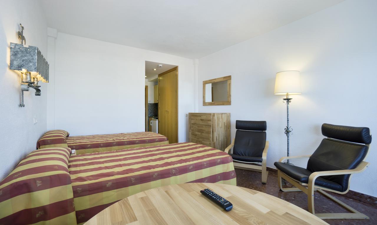 Hotel Apartamentos Bajondillo ตอร์เรโมลิโนส ภายนอก รูปภาพ