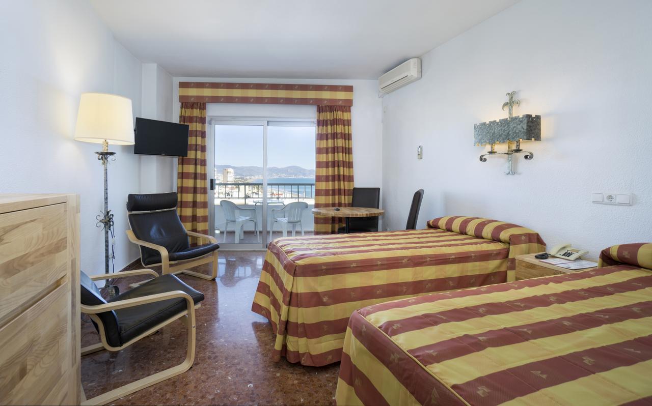 Hotel Apartamentos Bajondillo ตอร์เรโมลิโนส ภายนอก รูปภาพ Room at Hotel El Coto